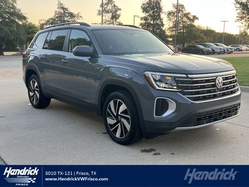 Used 2025 Volkswagen Atlas SE w/ Panoramic Sunroof Package FWD image 1
