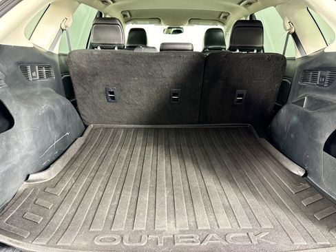 Used 2021 Ford Edge SEL image 38