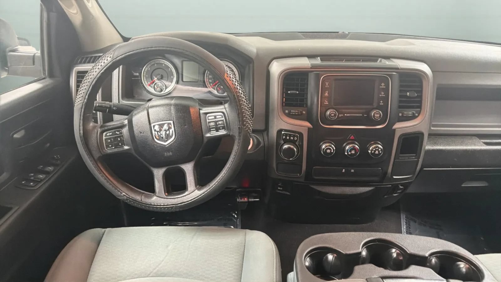 Used 2017 RAM 1500 Express w/ Express Value Package RWD image 10