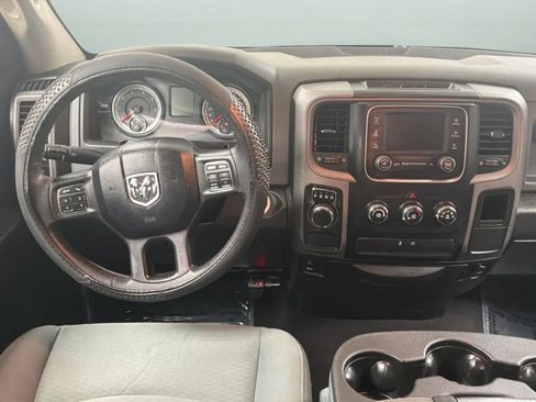 Used 2017 RAM 1500 Express w/ Express Value Package RWD image 10