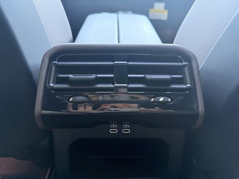 Used 2025 BMW 530i image 15