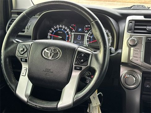 Used 2016 Toyota 4Runner SR5 Premium image 14
