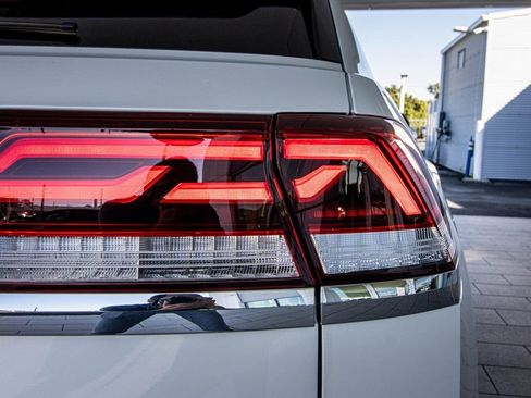 New 2026 Volkswagen Atlas Cross Sport SE image 17