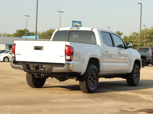 Used 2023 Toyota Tacoma SR5 AWD/4WD image 7