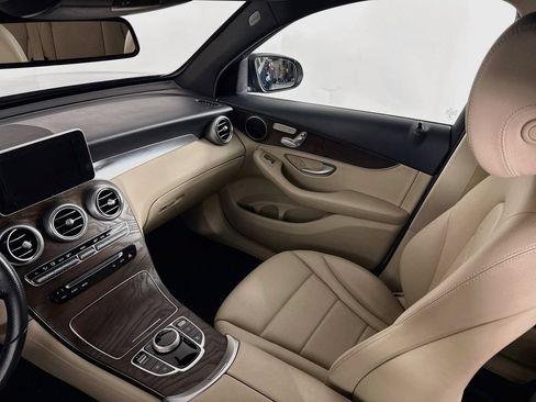 Used 2018 Mercedes-Benz GLC 300 image 25