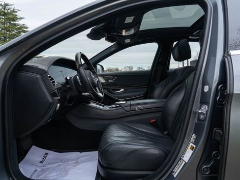 Used 2019 Mercedes-Benz S 560 4MATIC Sedan image 19