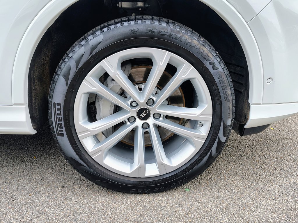 Used 2025 Audi Q7 3.0T Premium Plus AWD/4WD image 11