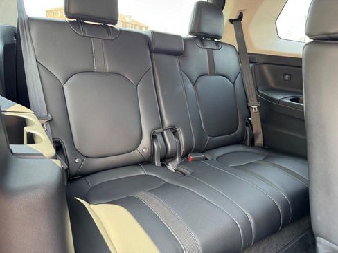 Certified 2025 Honda Pilot EX-L image 10