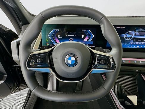 Used 2025 BMW X3 xDrive30i w/ Premium Package image 11