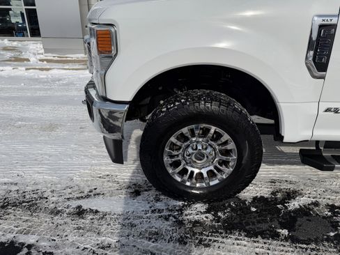Certified 2022 Ford F250 XLT w/ XLT Premium Package image 11