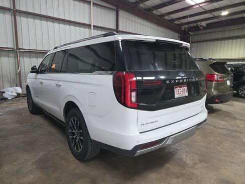 Used 2025 Ford Expedition Max Platinum AWD/4WD image 8