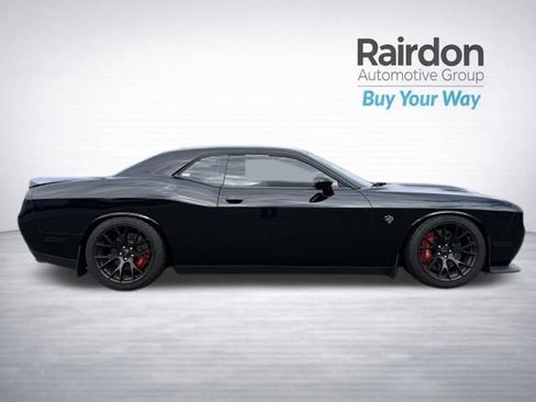 Used 2016 Dodge Challenger SRT Hellcat RWD image 8