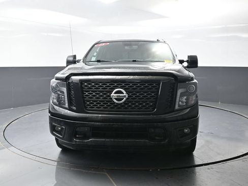 Used 2018 Nissan Titan XD AWD/4WD image 4