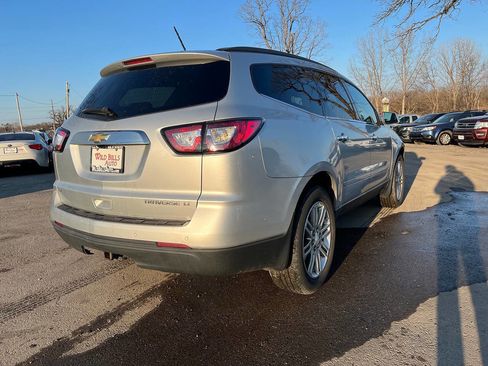 Used 2015 Chevrolet Traverse LT w/ Style and Technology Package image 5