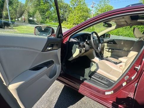 Used 2015 Honda Accord EX-L image 27