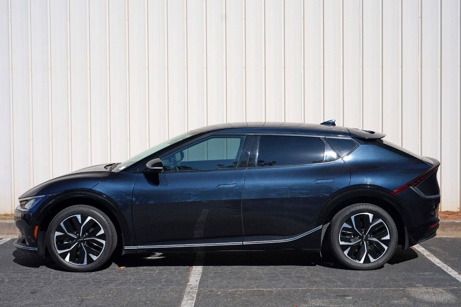 Used 2022 Kia EV6 Wind RWD image 49
