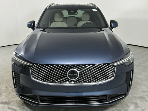 Used 2026 Volvo XC90 B6 Plus w/ Protection Package Premier AWD/4WD image 38