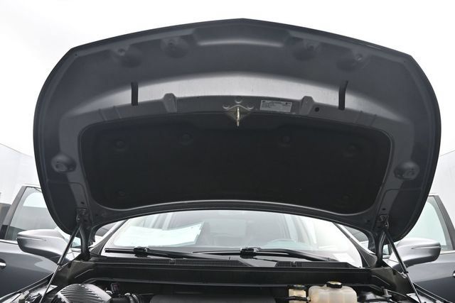 Used 2019 Buick Enclave Essence FWD image 39