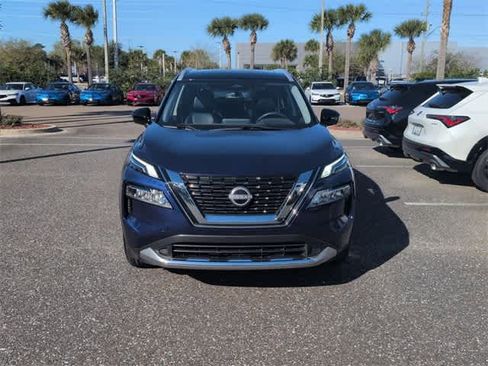 Used 2023 Nissan Rogue Platinum w/ Platinum Premium Package image 3