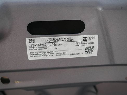 New 2026 Chevrolet Equinox EV LT w/ LPO, All-Weather Mat Package AWD/4WD image 26