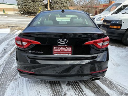 Used 2017 Hyundai Sonata SE w/ Cargo Package image 6
