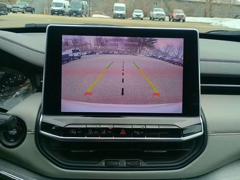 Used 2024 Jeep Compass Limited image 32