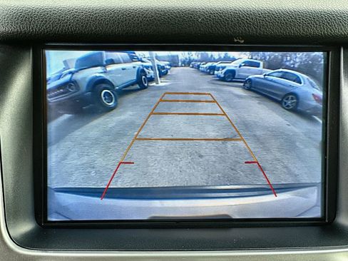 Certified 2017 Chevrolet Suburban LT image 15