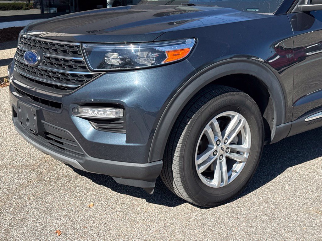 Used 2023 Ford Explorer XLT w/ Equipment Group 202A AWD/4WD image 8