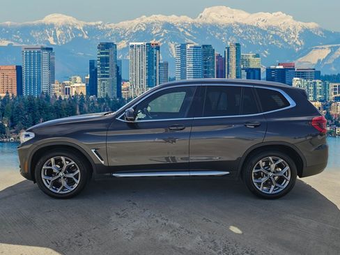Used 2021 BMW X3 xDrive30i w/ Premium Package image 4