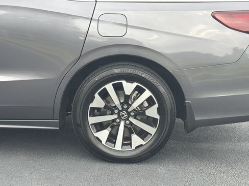 Certified 2026 Honda Odyssey EX-L image 35