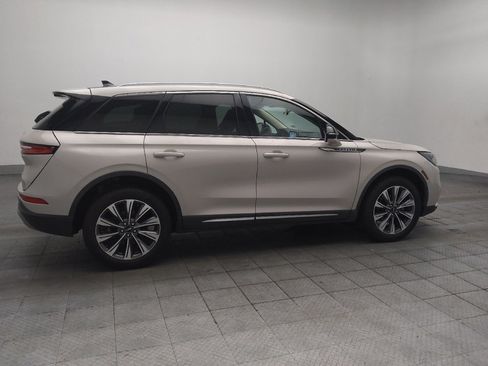 Used 2022 Lincoln Corsair Reserve w/ Elements Package FWD image 10
