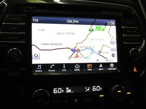 Used 2017 Nissan Maxima Platinum image 20