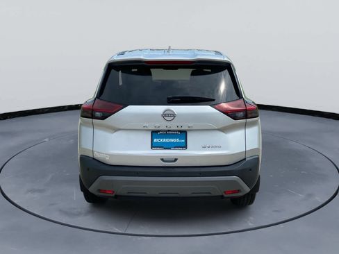 Used 2023 Nissan Rogue SV AWD/4WD image 5