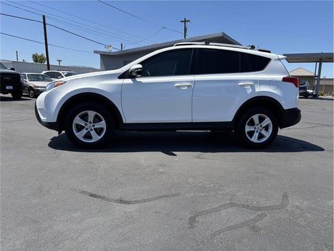 Used 2013 Toyota RAV4 XLE image 2