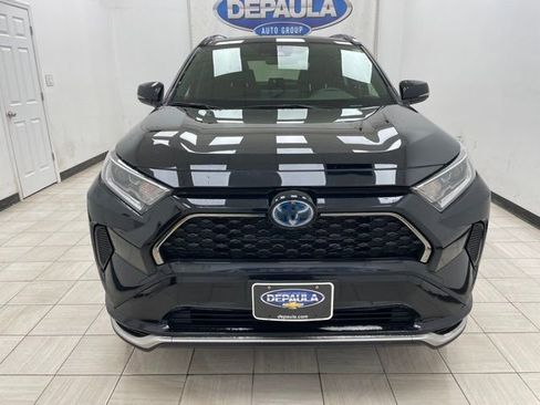 Used 2021 Toyota RAV4 SE w/ Weather & Moonroof Package image 16