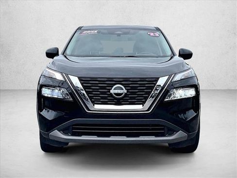 Used 2023 Nissan Rogue SV image 3