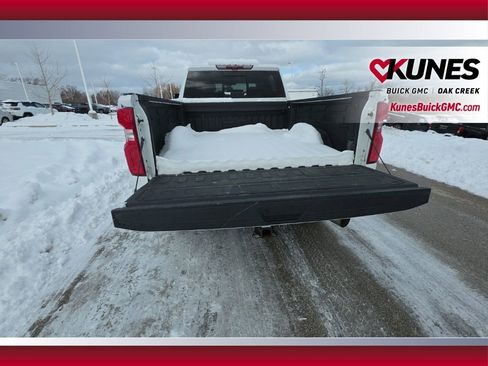 Used 2022 Chevrolet Silverado 2500 High Country w/ Z71 Off-Road Package image 8