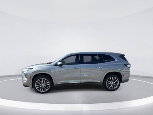 Certified 2025 Buick Enclave Avenir w/ Super Cruise Package image 5
