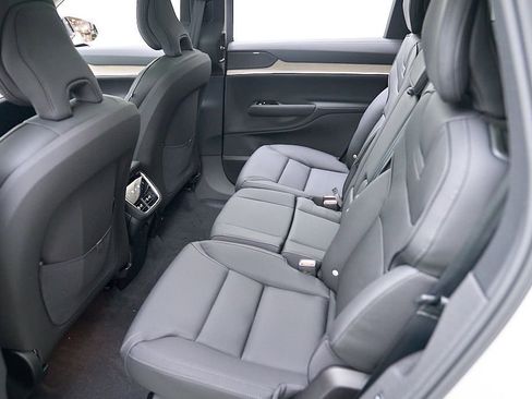 New 2026 Volvo EX90 Plus AWD/4WD image 24