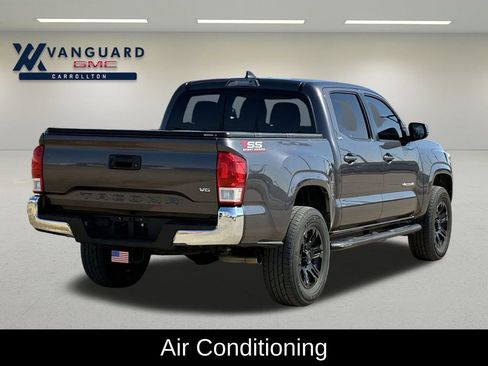 Used 2016 Toyota Tacoma SR5 image 3