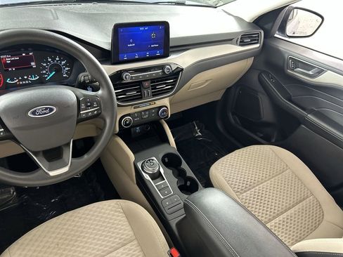 Used 2022 Ford Escape SE image 23