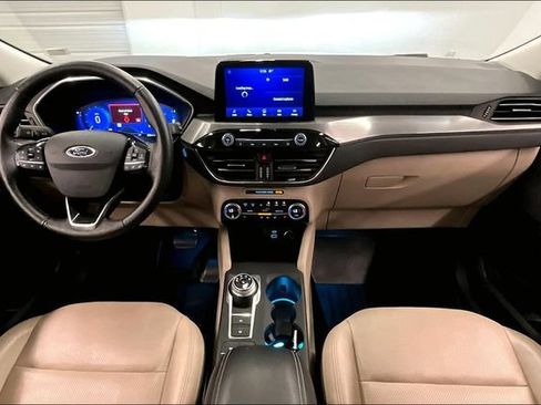 Used 2021 Ford Escape Titanium AWD/4WD image 18