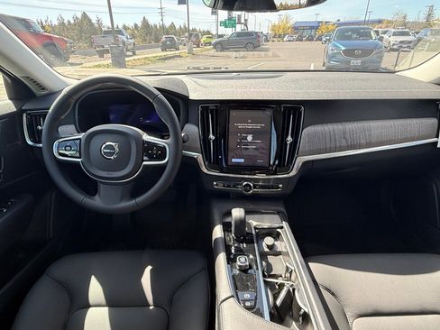 New 2025 Volvo S90 B6 Plus w/ Protection Package Premier image 15