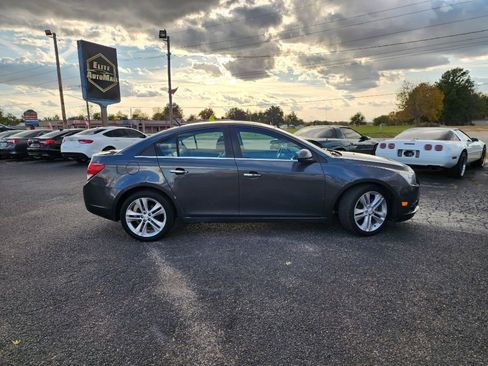 Used 2013 Chevrolet Cruze LTZ image 3