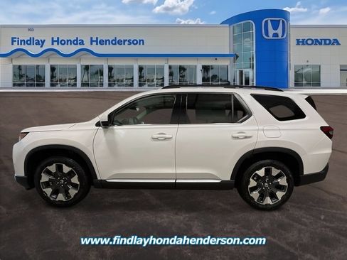 Used 2026 Honda Pilot Touring image 2