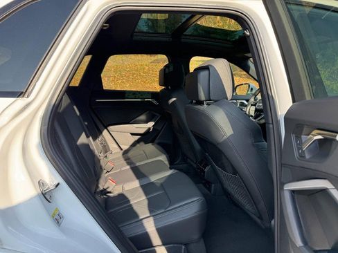 Used 2025 Audi Q3 2.0T Premium w/ Convenience Package image 10