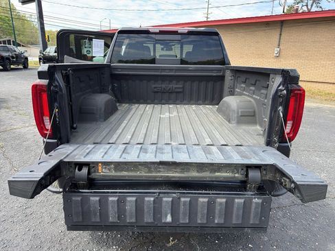 Used 2023 GMC Sierra 1500 SLT w/ SLT Premium Plus Package image 30