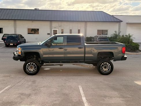 Used 2015 Chevrolet Silverado 2500 W/T RWD image 4