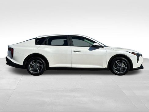 Used 2025 Kia K4 FWD image 6