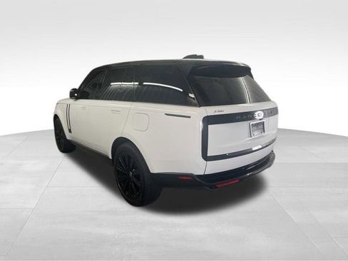 Used 2025 Land Rover Range Rover SE image 7
